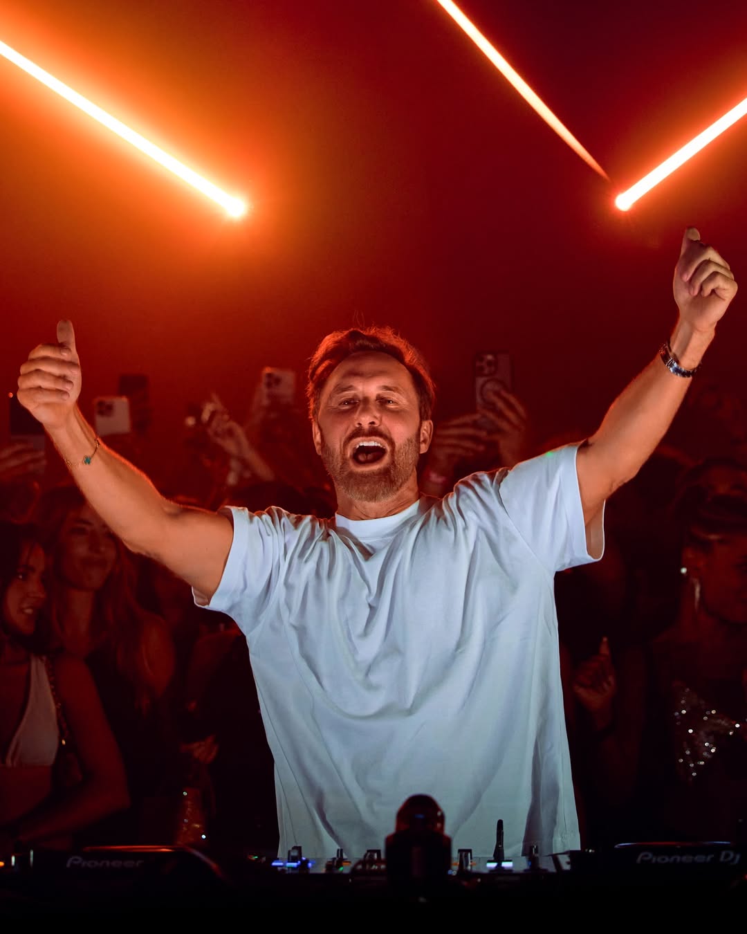 David Guetta en Bogotá: horarios confirmados y qué esperar del show en el Coliseo Medplus